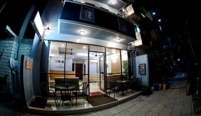 Elite Beach Inn Hulhumale Exterior foto